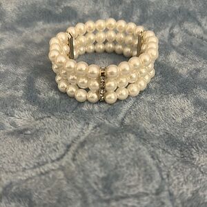 Triple Layer Faux Pearl Bracelet With Rhinestone